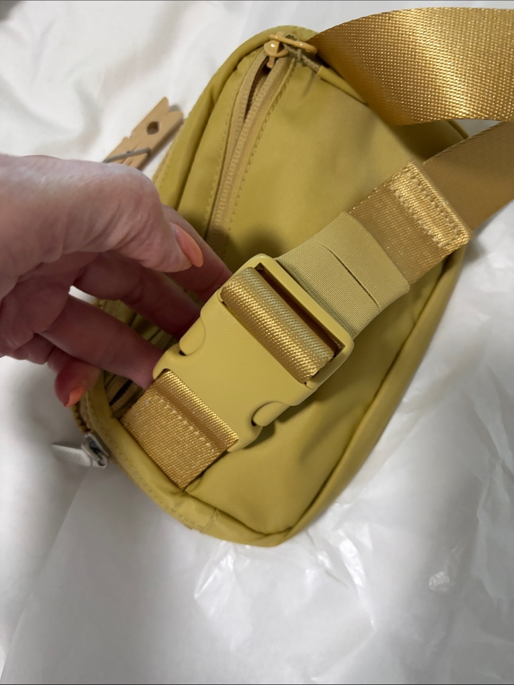 lululemon Mustard Belt bag - Picture 4 of 4